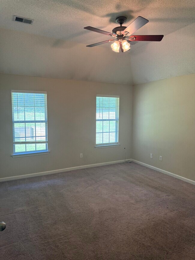 Foto del edificio - 10389 Redmond Dr