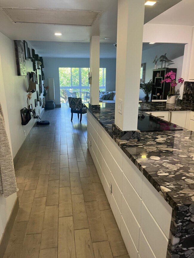 Foto del edificio - 1401 SW 128th Terrace