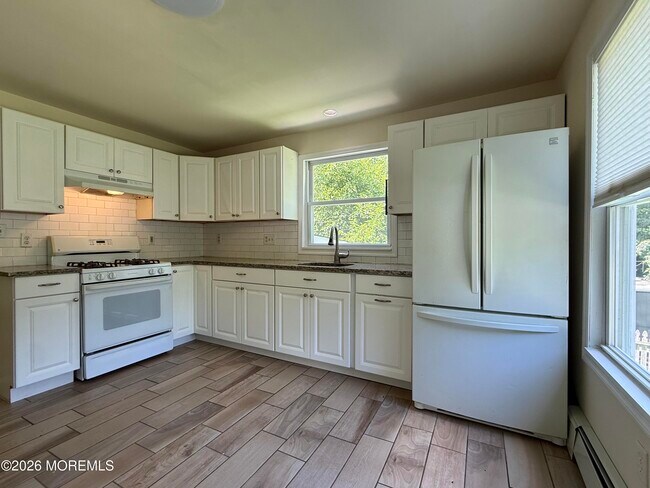 Foto del edificio - 236 W Farms Rd
