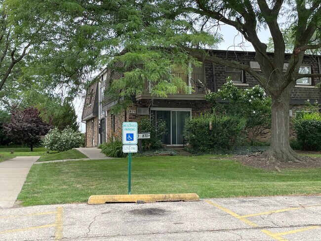 Foto del edificio - 870 Trace Dr