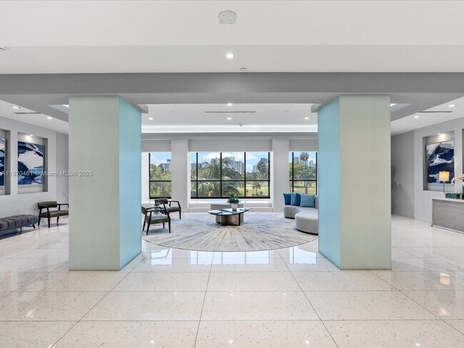 Building Photo - 20335 W Country Club Dr