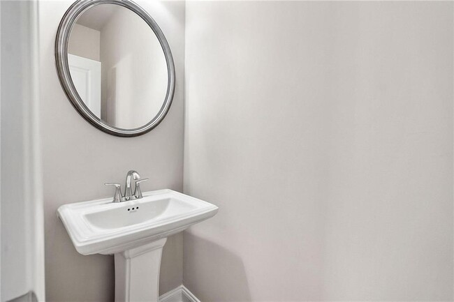 Building Photo - 181 Dewey Rd