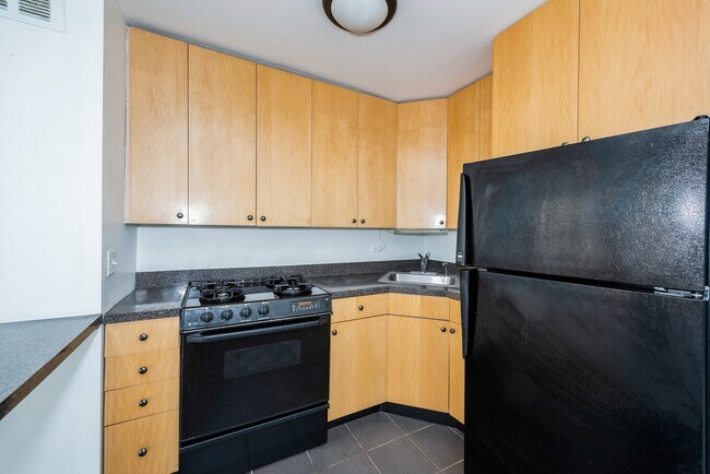 Foto del edificio - 2800 N Lake Shore Dr