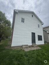 Building Photo - 845 Moxahala Ave