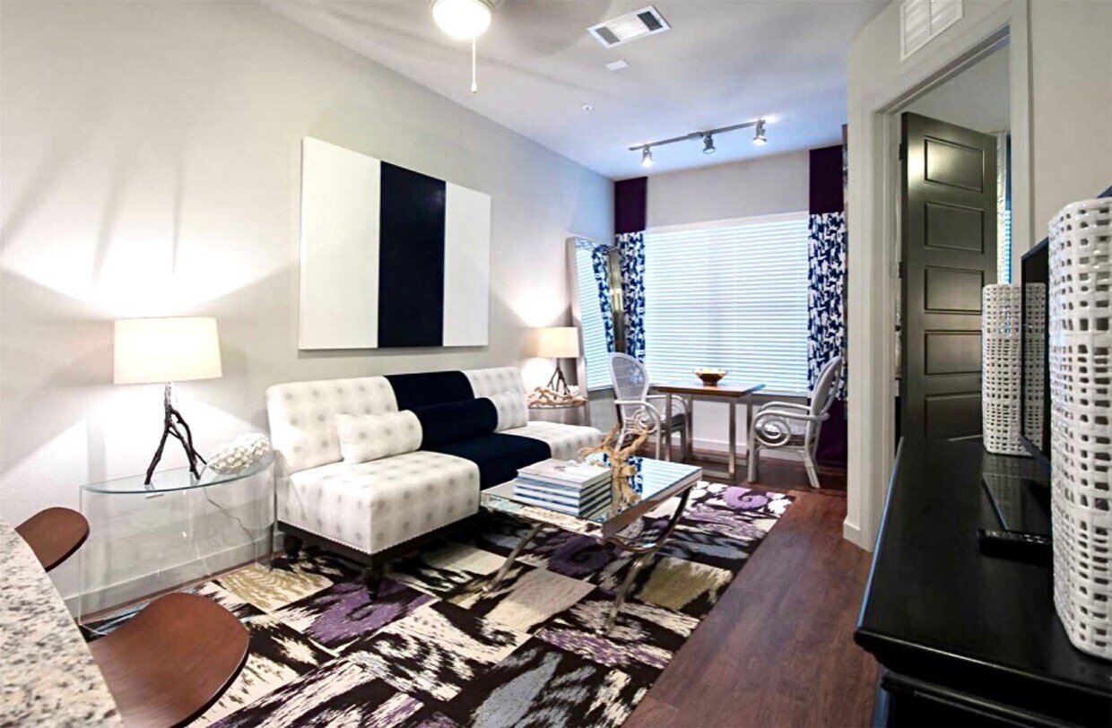 Foto principal - 2525 McCue Rd