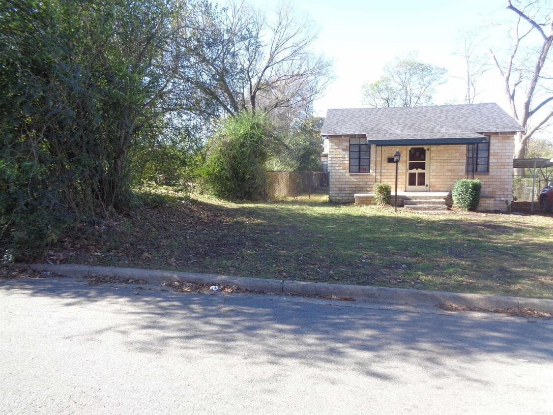 Primary Photo - 2514 Johnson St