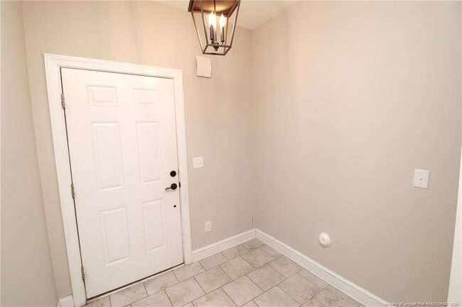 Building Photo - 903 Shoofly Path