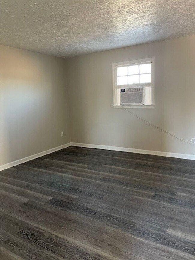 Foto del edificio - 6443 Applecross Dr. -A