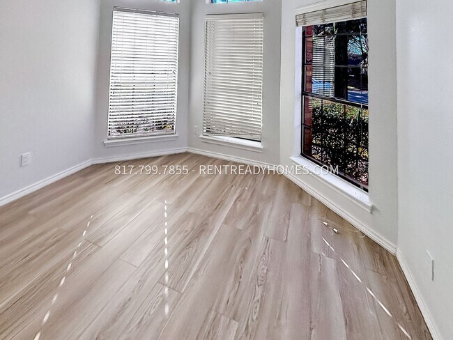 Foto del edificio - 3404 Bowden Hill Ln N