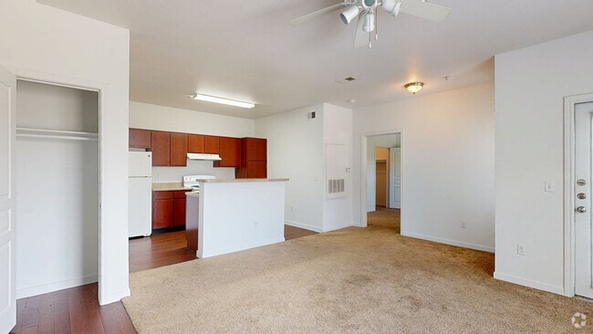 1BR, 1BA -762SF - Cypress - Prospect Point