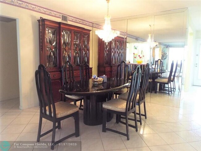 Foto del edificio - 2201 Lucaya Bend