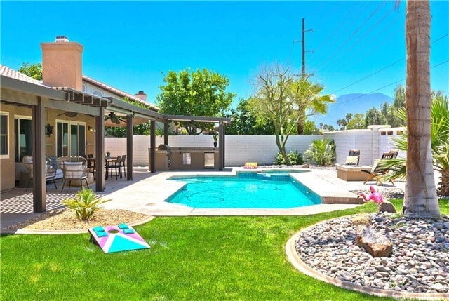 Building Photo - 44335 Camino Azul