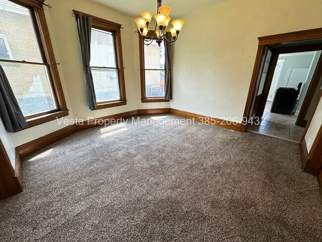Foto del edificio - 2223 Jefferson Ave