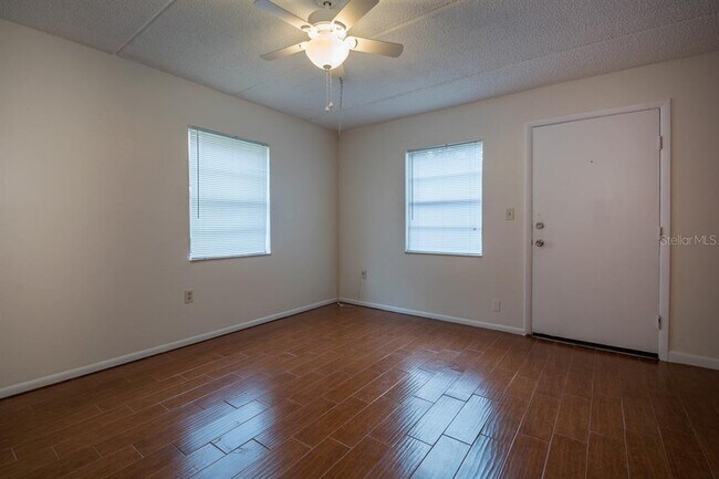 Foto del edificio - 5221 Bayshore Blvd