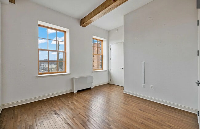 Foto del edificio - Silk Lofts