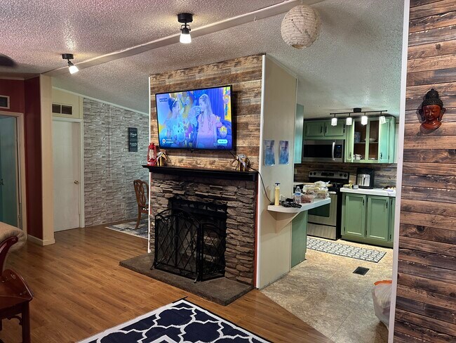 Building Photo - 9561 Rockfish River Rd