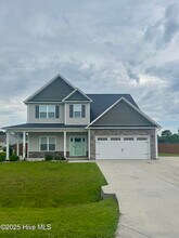Building Photo - 402 Kinroff Dr