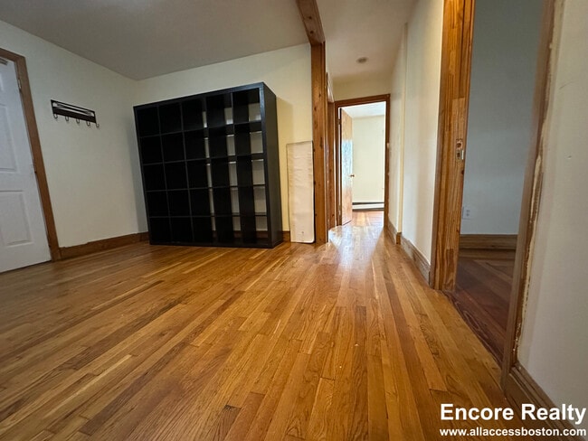 Foto del edificio - 2388 Massachusetts Ave