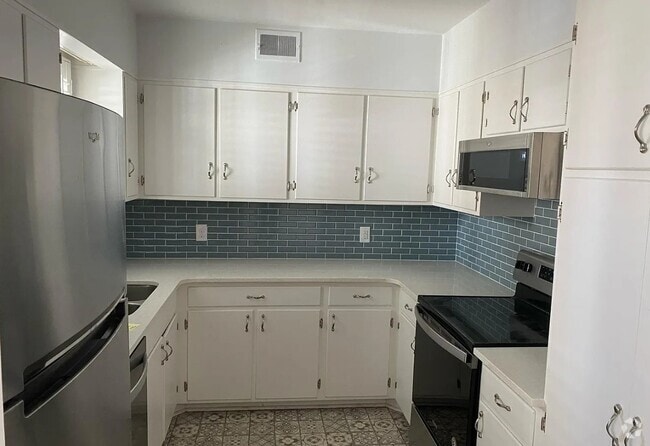 Building Photo - Hawthorne Apartments