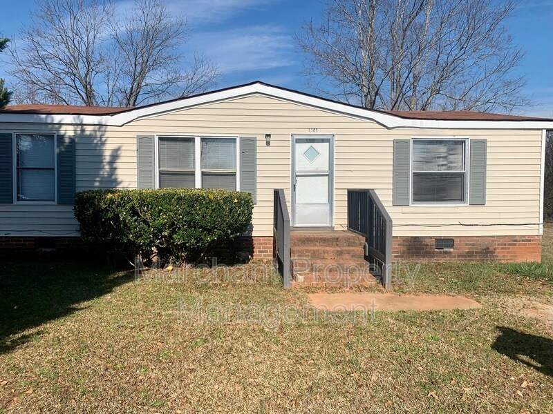 Foto principal - 1106 Antioch Church Rd