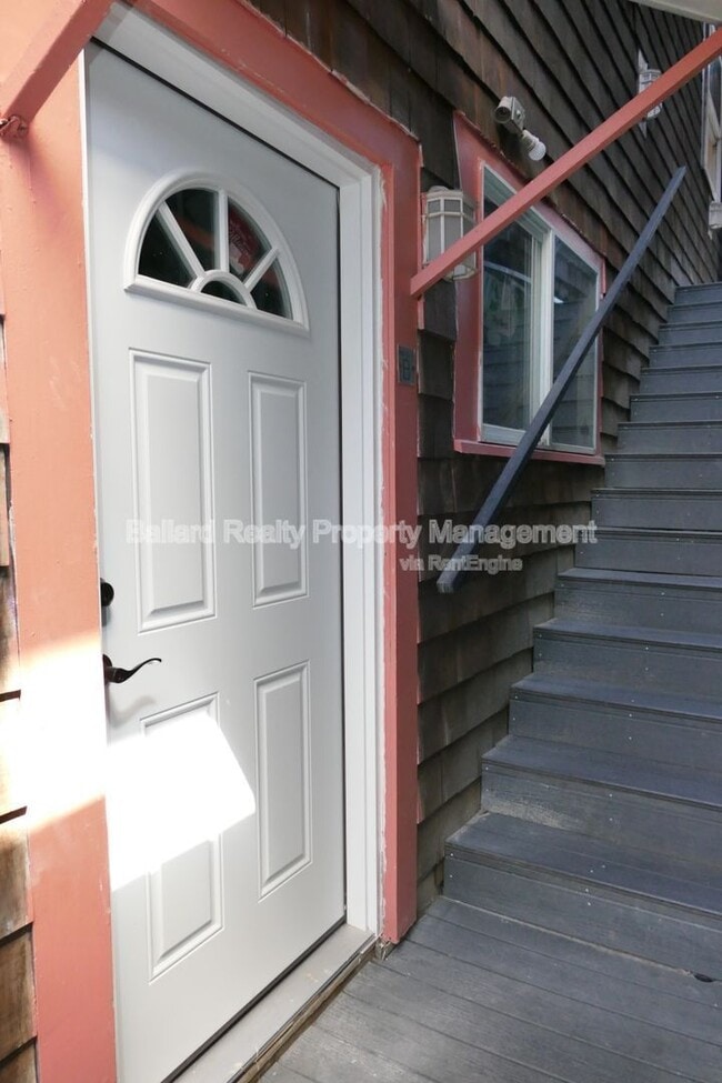 Building Photo - 469 N 36th St