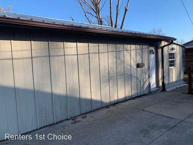 Building Photo - 1 br, 1 bath House - 520 Walnut Dr. apt. A