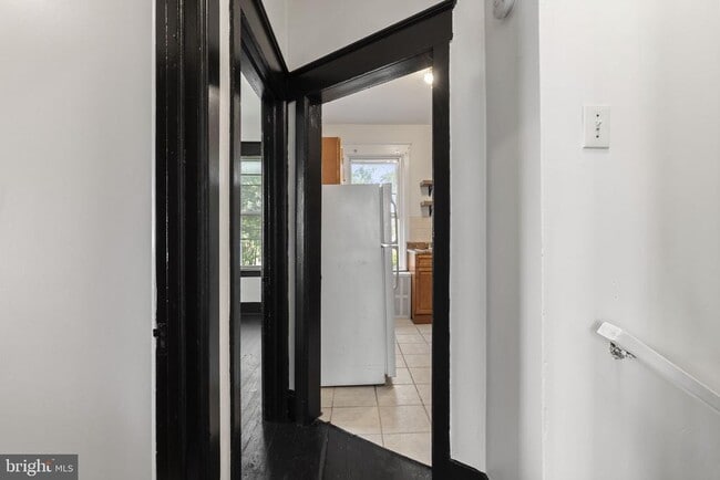 Building Photo - 724 Ash Ave