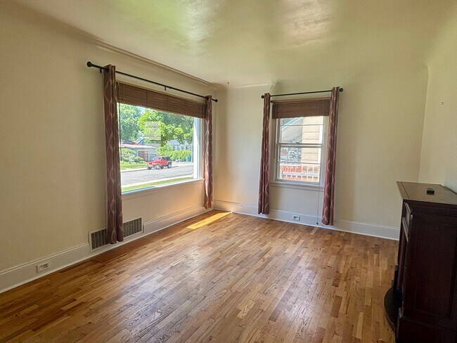 Foto del edificio - 3 bedroom 2 bath home centrally located!