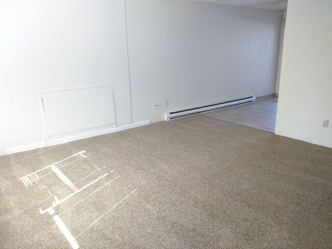 Foto del edificio - 13217-13225 SE Powell Blvd