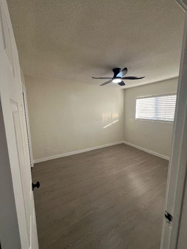 Foto del edificio - 1193 N Ardmore Ave