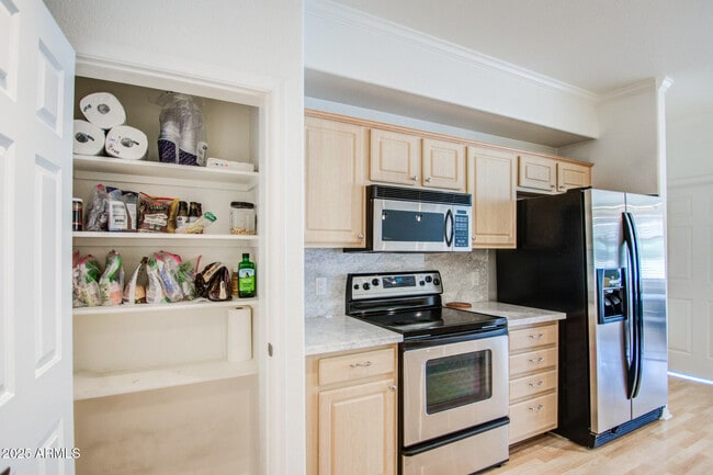Building Photo - 435 W Rio Salado Pkwy