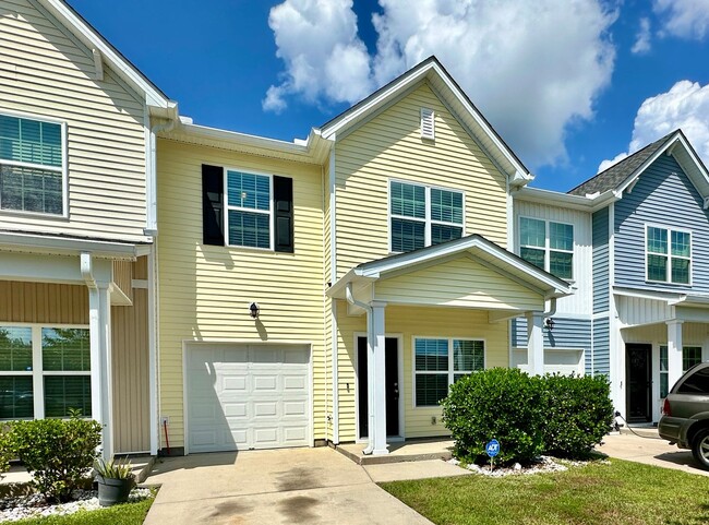 Foto del edificio - 3/2.5 Townhome located in Cokers Commons i...