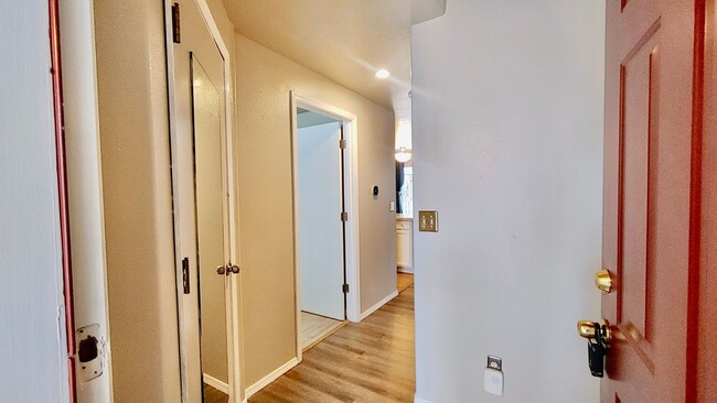 Foto del edificio - Great Townhome in Sherwood is a Must See!