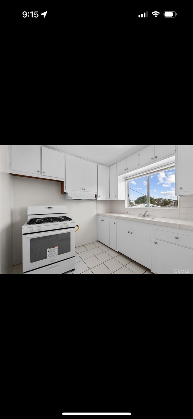 Foto del edificio - 4302 W 165th St