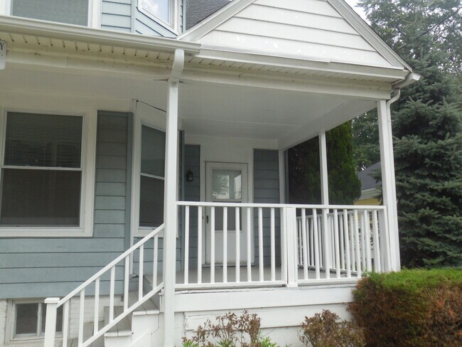Building Photo - 6023 5th Ave