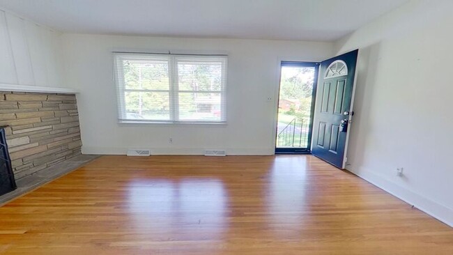 Building Photo - 3524 Kempton Pl