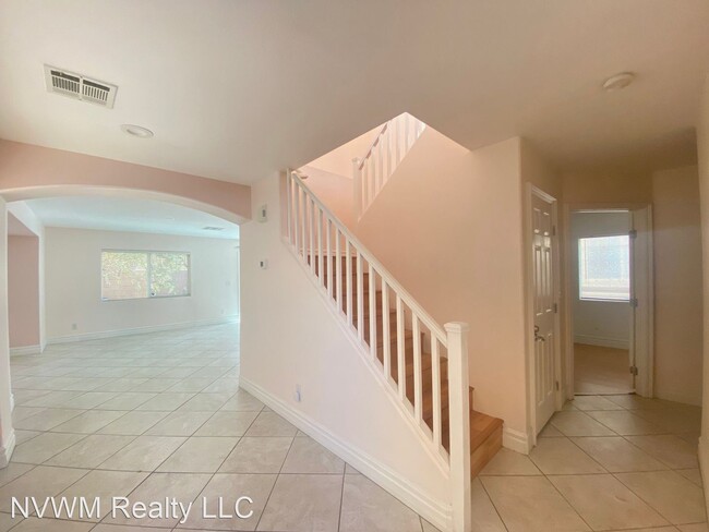 Building Photo - 4 br, 3 bath House - 370 Broken Par Dr