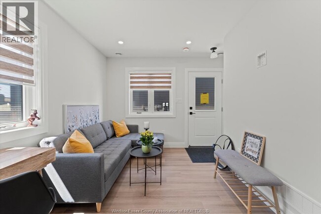 Building Photo - 1808 Meighen Rd