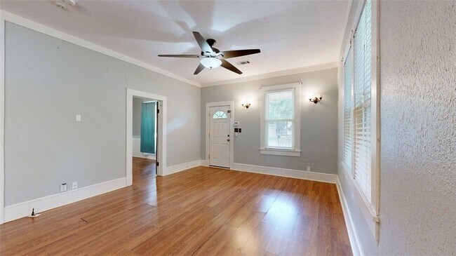 Building Photo - 307 Brogdon St