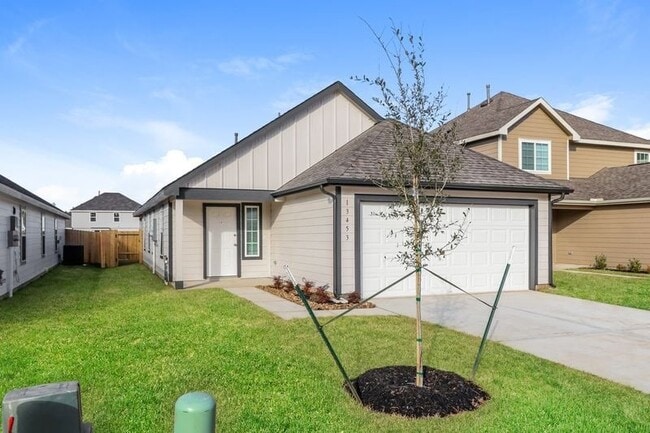 Building Photo - 13453 Musky Dr