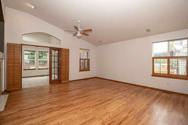 Foto del edificio - 6541 Orchard Ct