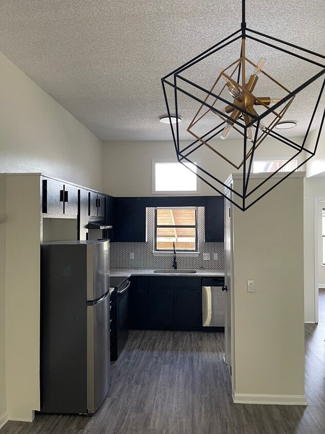 Photo - 3800 Provence St #16