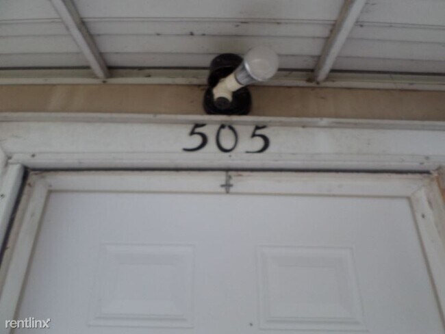 Building Photo - 2 br, 1 bath House - 505 Pennsylvania Avenue