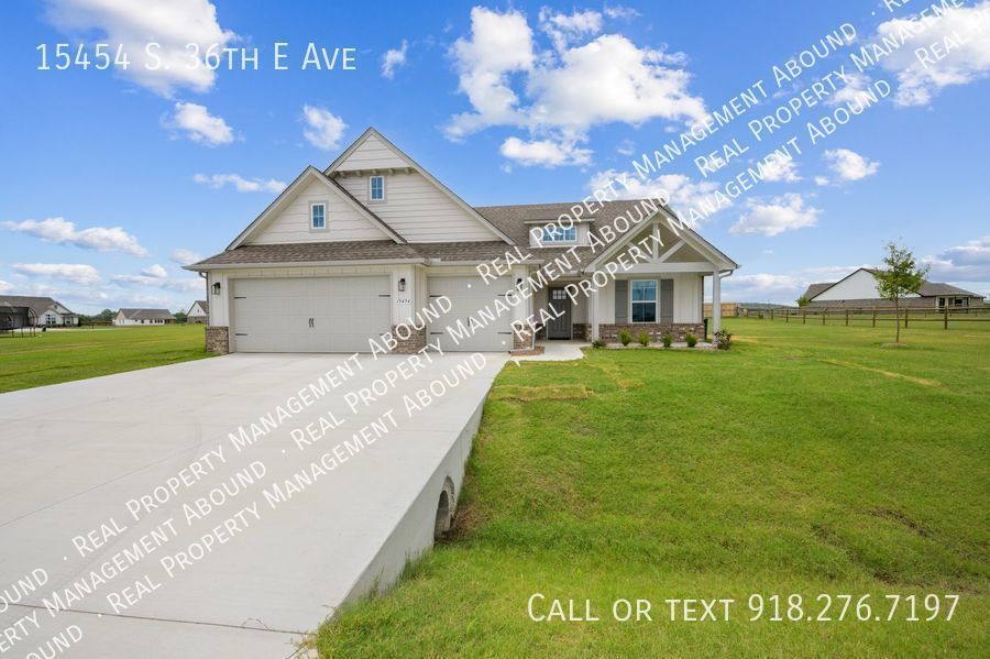Foto principal - 15454 S 36th E Ave