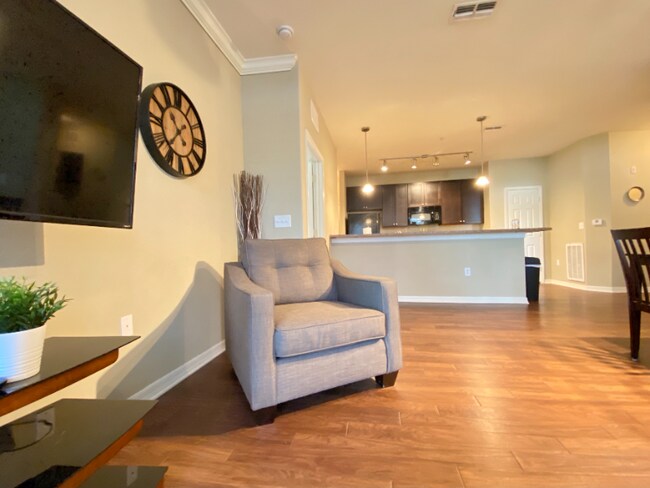Foto del edificio - 2125 Sweetbroom Cir