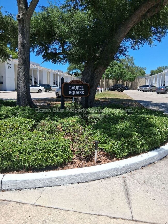 Photo - 3811 N Oak Dr Apartment