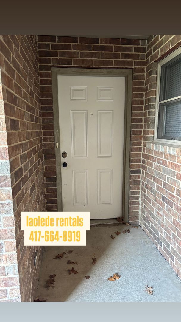 Building Photo - 2 BEDROOM 2 BATHROOM DUPLEX FOR RENT