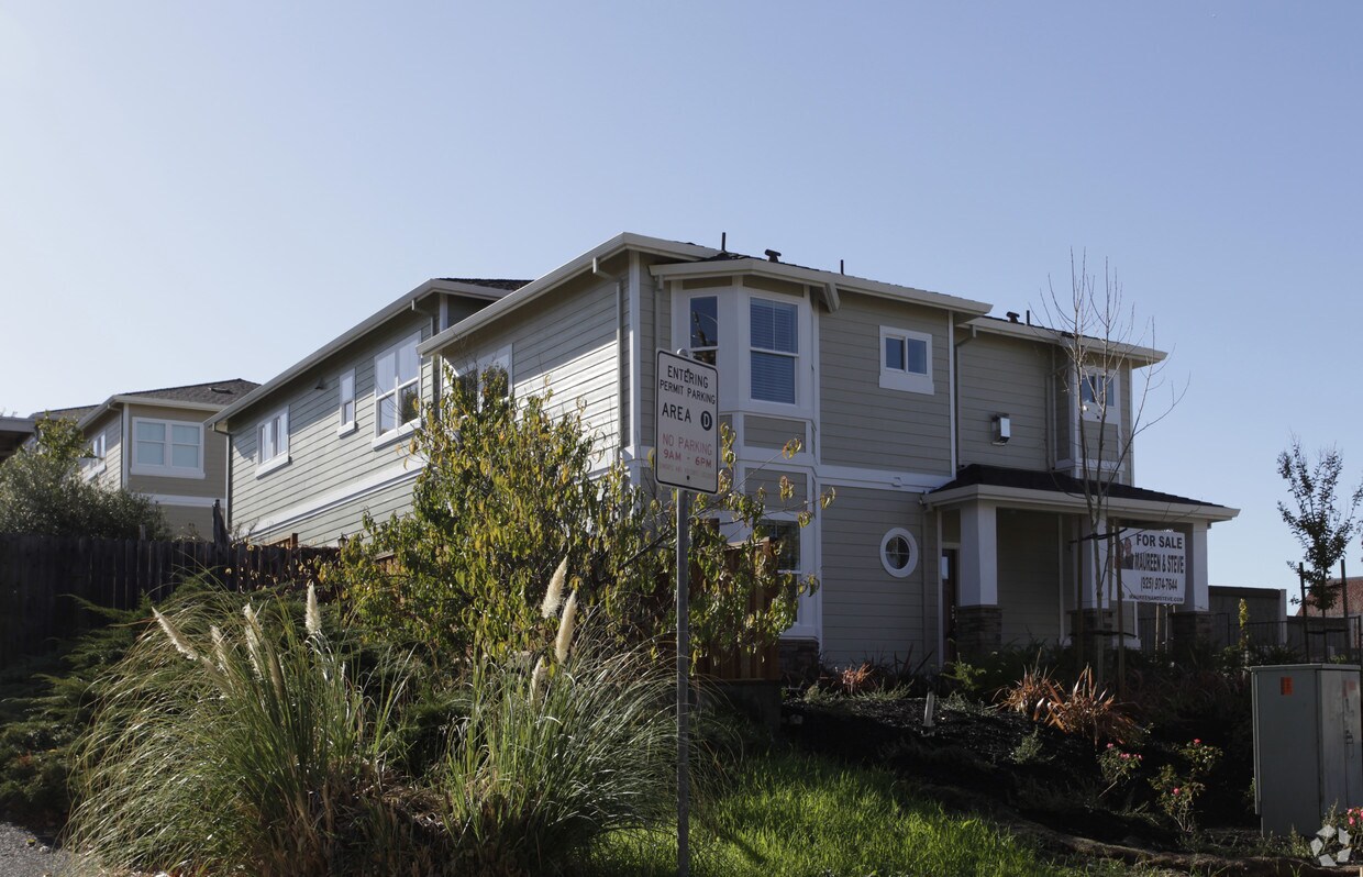 Foto del edificio - 1175 Mt Diablo Blvd