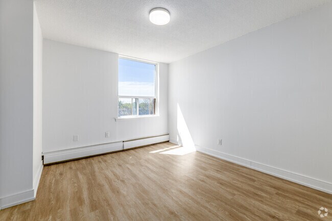 1BR, 1BA - 734SF - Bedroom - 10 Highland Crescent