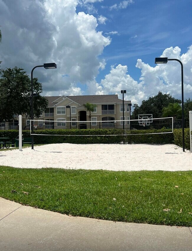 Building Photo - 8101 Coconut Pl
